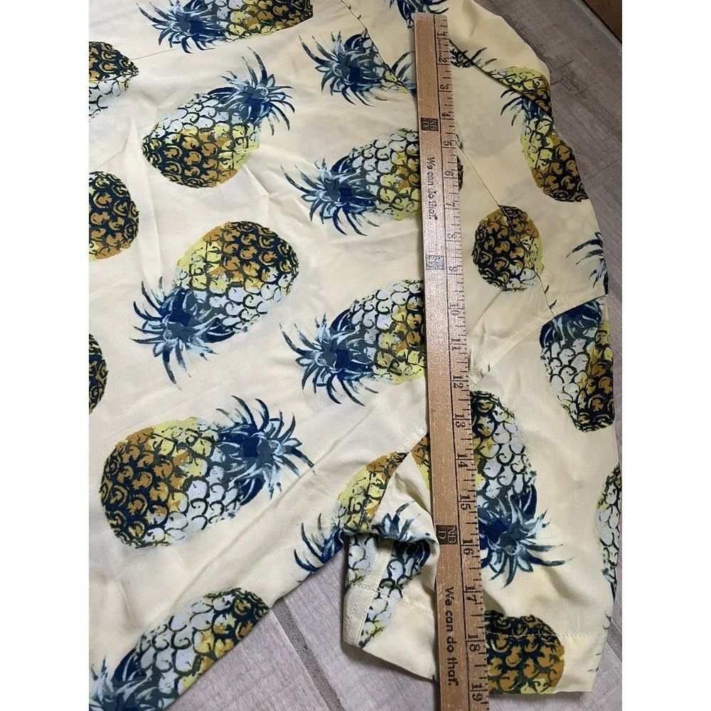 Banana Republic Shirt Mens Large Yellow Pineapple Slim Fit Hawaiian‎ Button Up